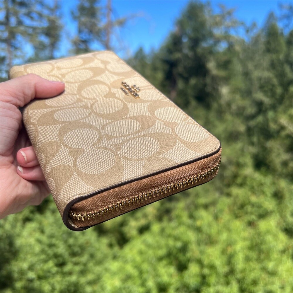 COACH Long Zip-Around Wallet Khaki/Tan Signature Canvas Gold Hardware AUTHENTC - Picture 5 of 12